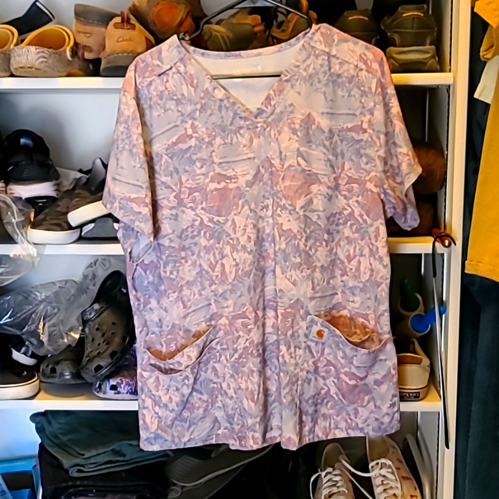 Carhartt modern fit oversized scrub top size XL